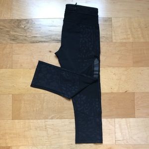Lululemon Cropped Legging 4, Mesh Detail